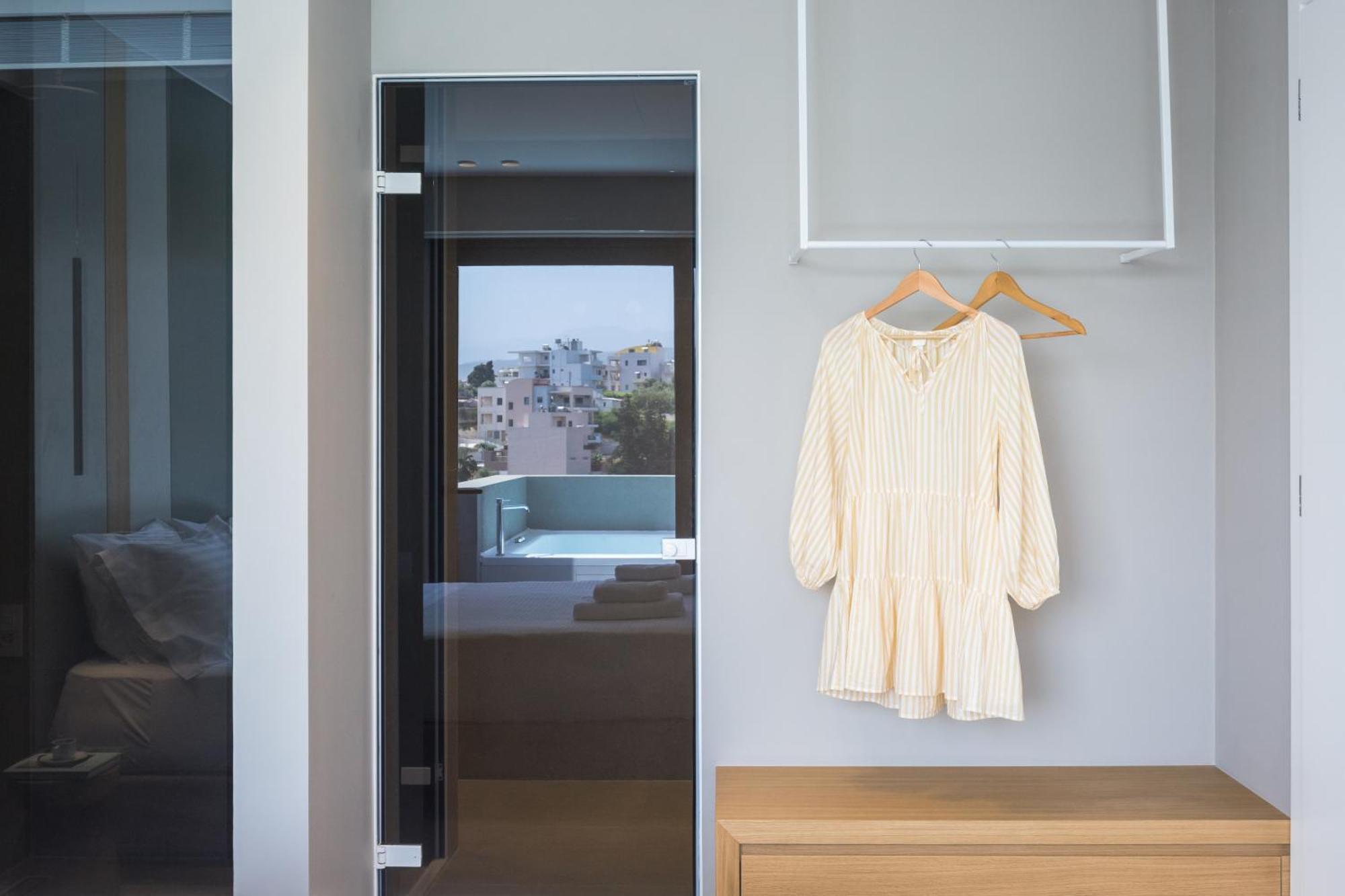Noemie Luxury Suites Chania  Quarto foto